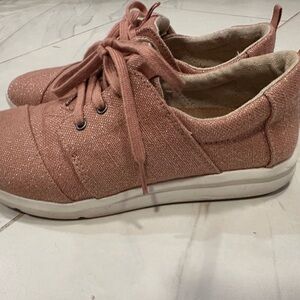 Women's Toms Sneakers